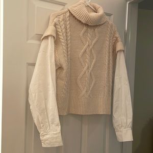 Love Tree Poplin Turtleneck Sweater in Ivory. Size medium. NWT.